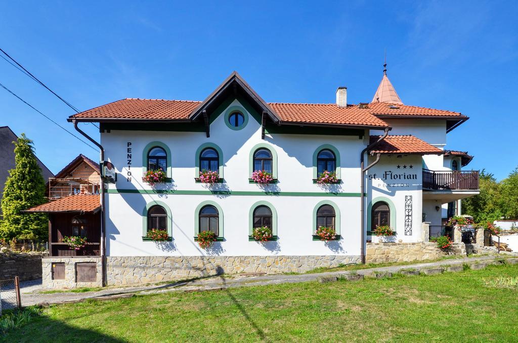 Penzion St. Florian Пршибор Экстерьер фото