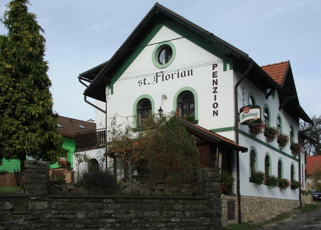 Penzion St. Florian Пршибор Экстерьер фото